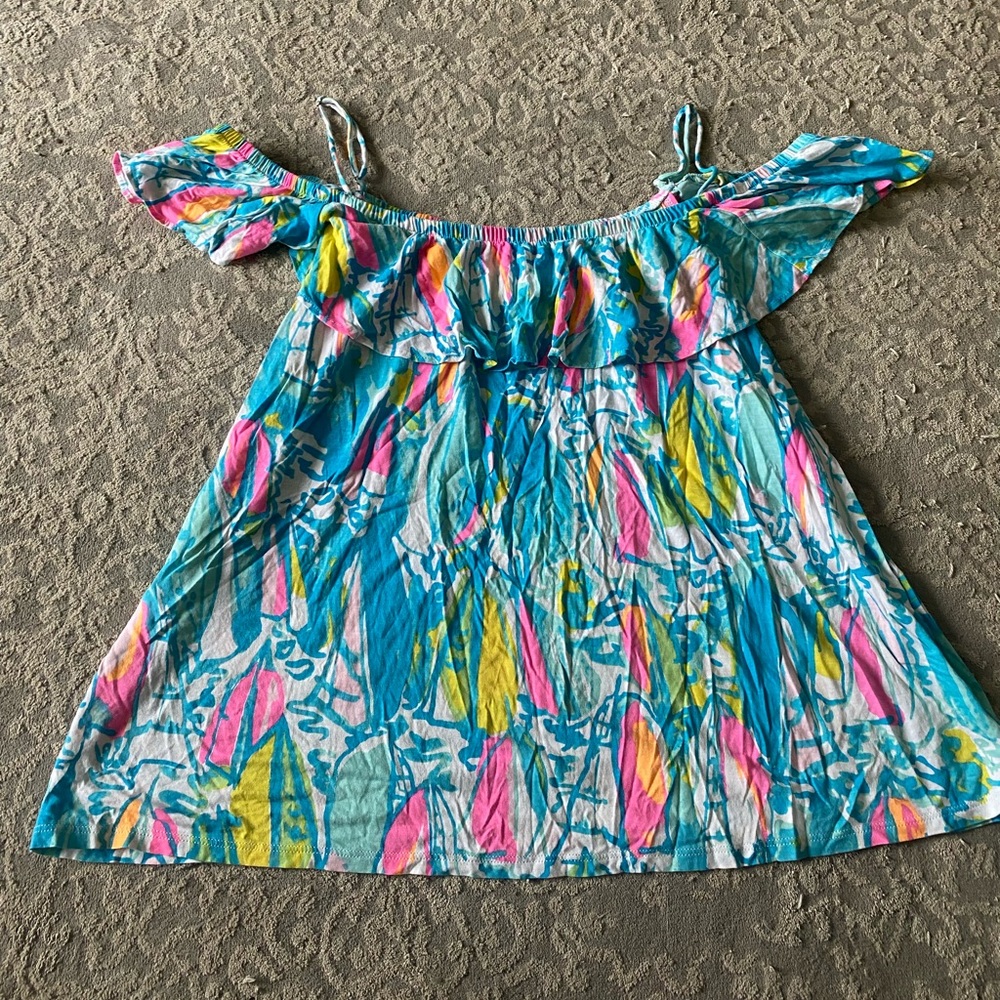 GUC condition cold shoulder shirt